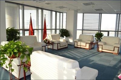 天津鑫冶投資發展集團 現貨工字鋼直銷服務，專注I8#工字鋼機械加工應用